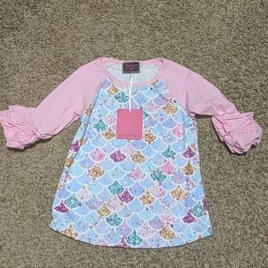 3/4 sleeve raglan shirt with ruffled sleeve